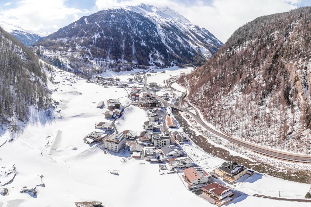 Garni Oetztal Rooms & Aparts سولدن المظهر الخارجي الصورة