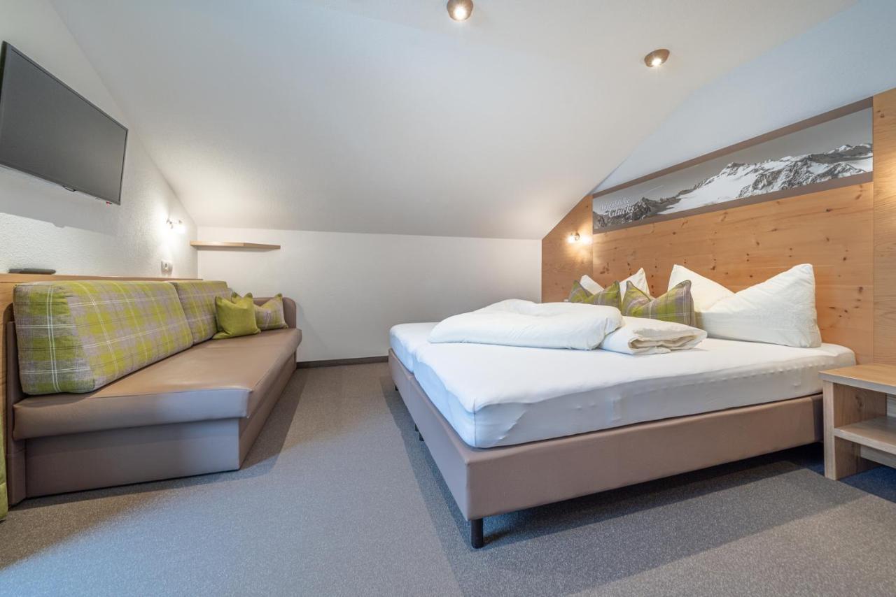 Garni Oetztal Rooms & Aparts سولدن المظهر الخارجي الصورة