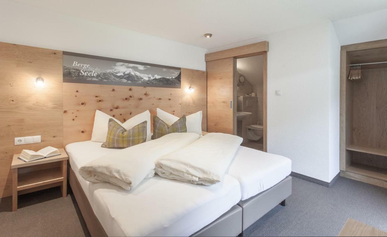 Garni Oetztal Rooms & Aparts سولدن المظهر الخارجي الصورة